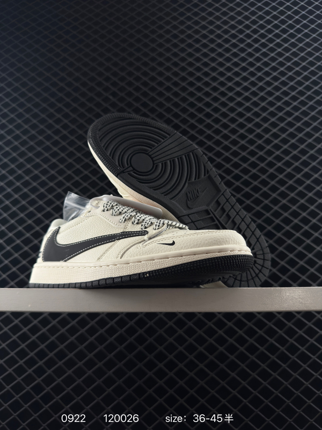 Travis Scott x Air Jordan 1 ” Reverse Mocha “